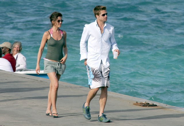 Intro For January 7 2013 And Brad Pitt Jennifer Aniston In Anguilla 2005